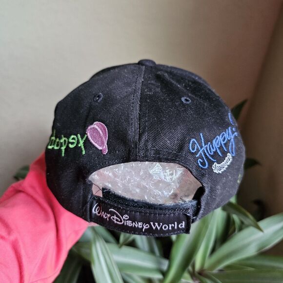 Rare VTG 90s Disney Store Snow White & The Seven Dwarfs Cartoon Strapback Hat - Picture 4 of 6